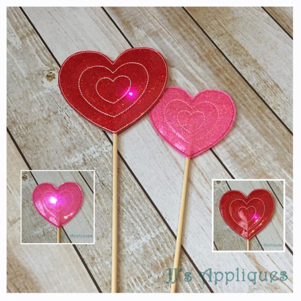 Flashing Triple Hearts Wand