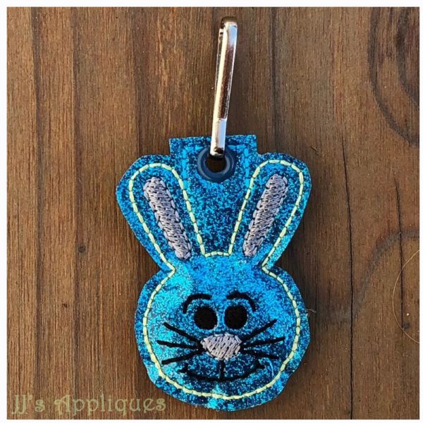 Flashing Bunny Boy Face Zipper Pull