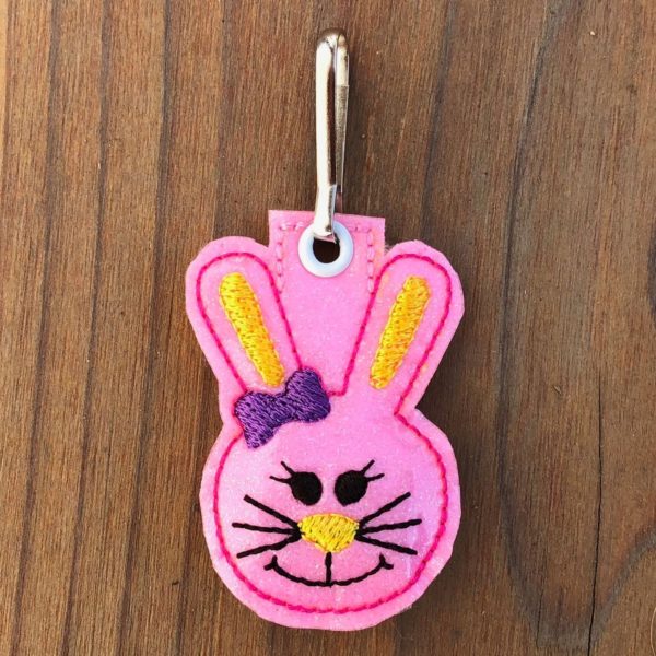 Flashing Bunny Girl Face Zipper Pull