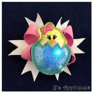 Flashing Chick in Egg Applique Feltie