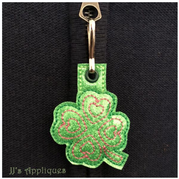 Flashing Shamrock Love Zipper Pull