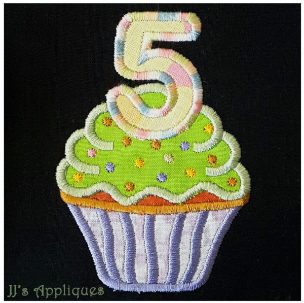 Cupcake with 5