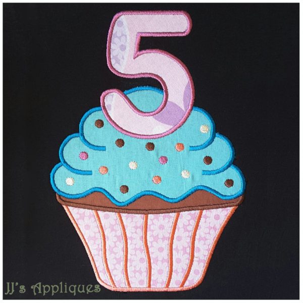 Cupcake with 5